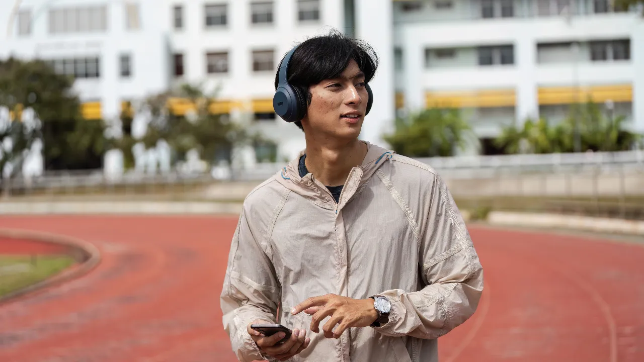 10 เสื้อกัน UV ยี่ห้อไหนดี 2026 ผ้าบางเบา ใส่สบาย ช่วยปกป้องผิว