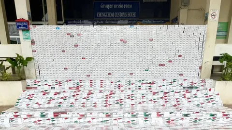 "ศุลกากรช่องจอม" ลุยจับ "บุหรี่เถื่อน" กว่า 15,000 แท่ง มูลค่ารวม 14 ล้านบาท